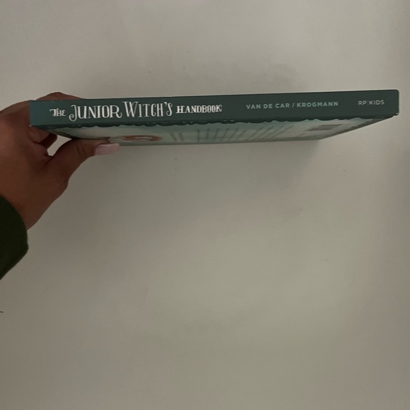 The Junior Witches Handbook - Picture 5 of 6